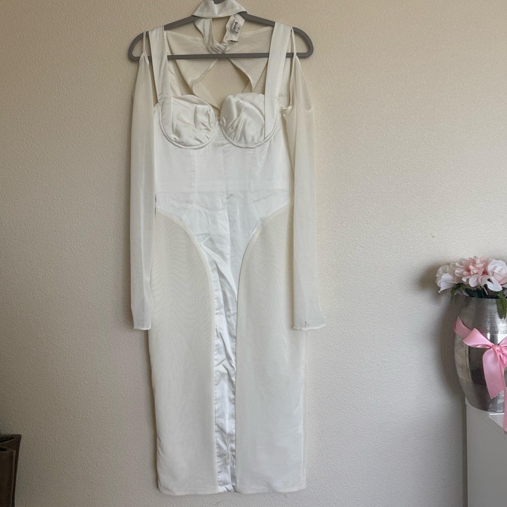HOUSE OF CB 'Talika' Ivory Corset Midi Dress Size M - Picture 2 of 8